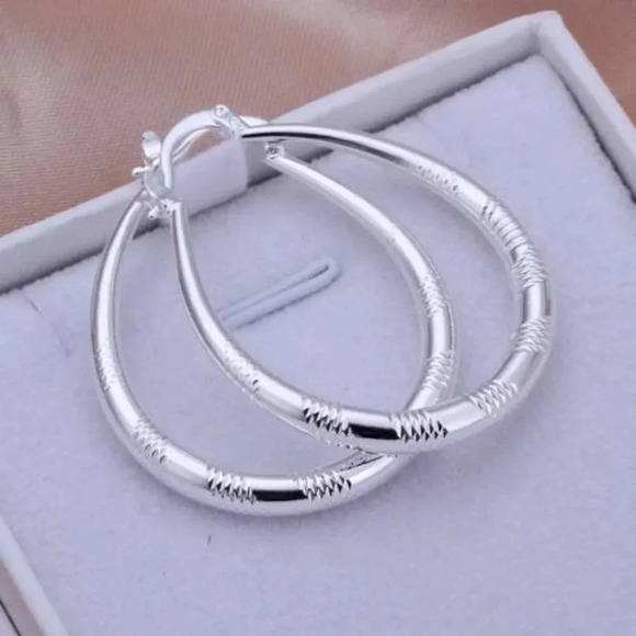 NEW 925 Sterling Silver Hoop Earrings - Picture 5 of 8